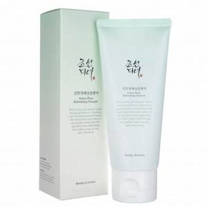 Green Plum Refreshing Cleanser